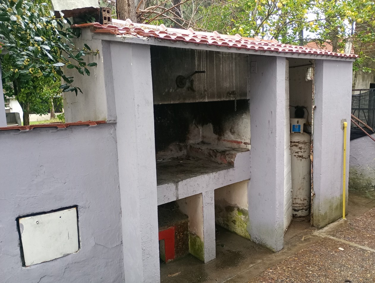 EN BLOCK. CHALET + DPTO + MONOAMBIENTE . 