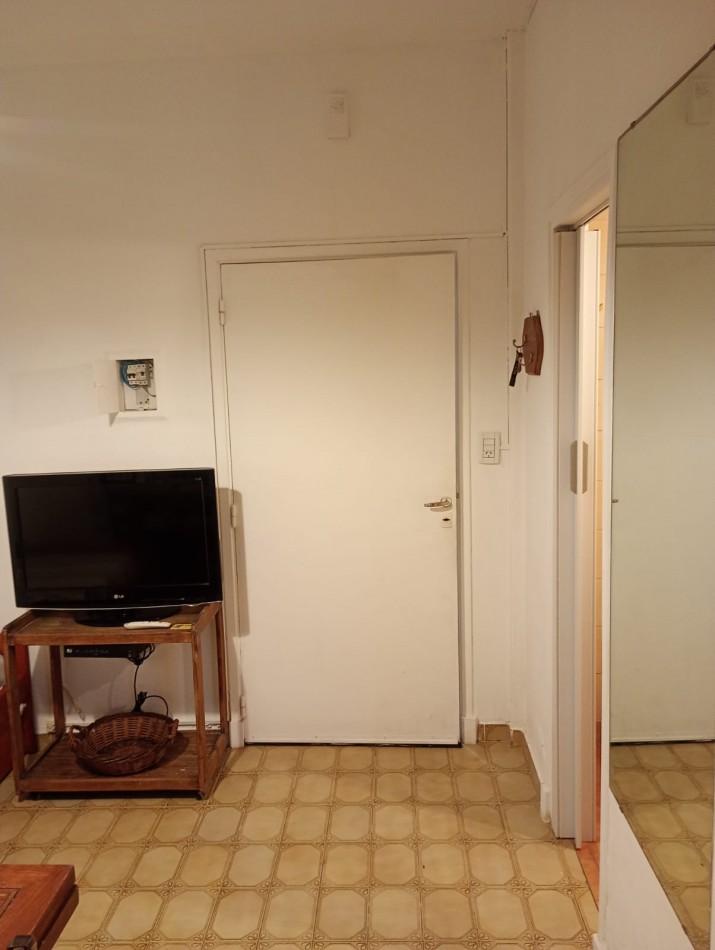 Dto, en alquiler frente almar