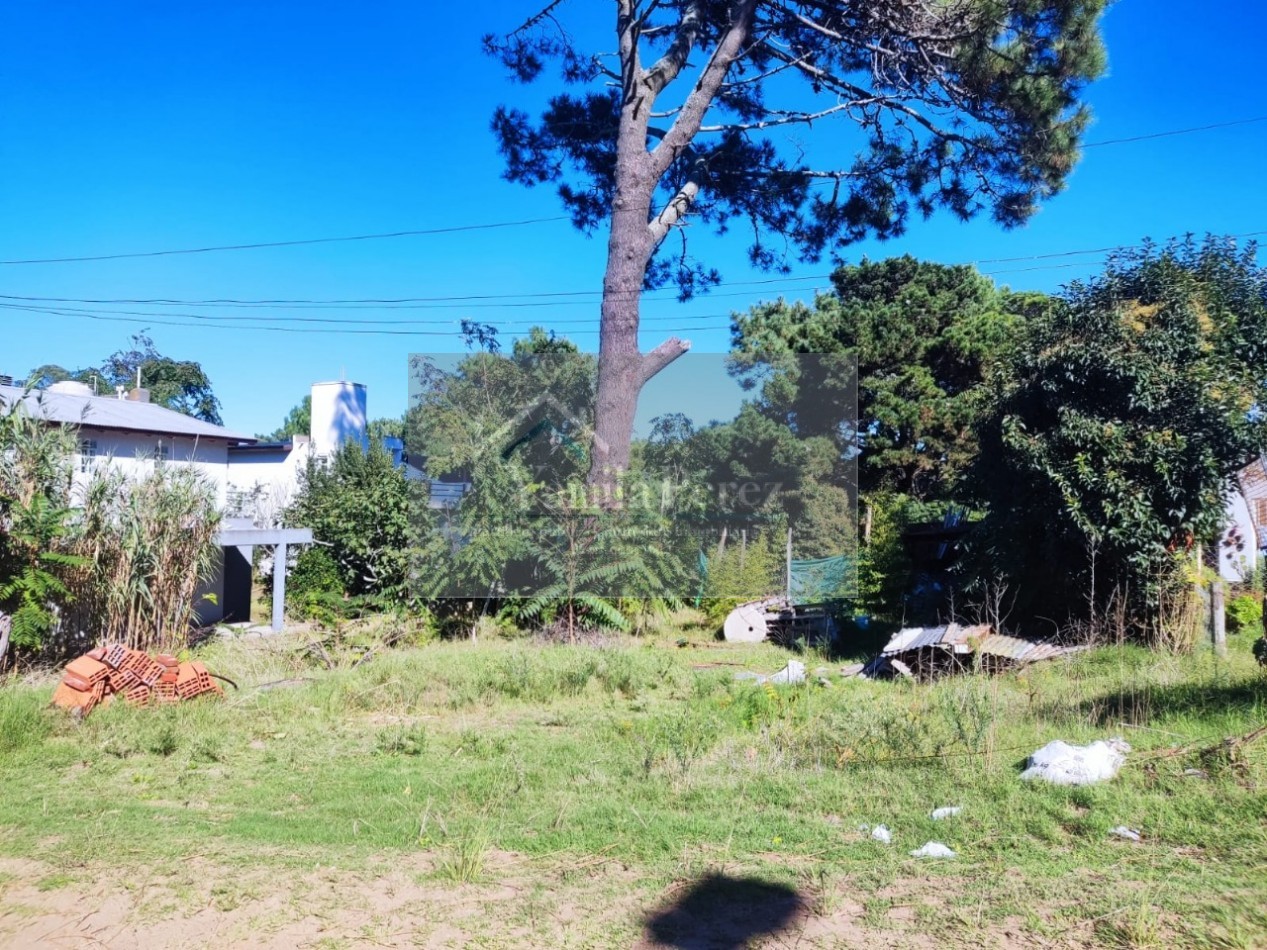 Lote en venta en Ostende, a pocas cuadras del mar. Pinamar.