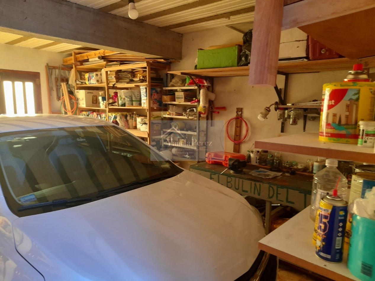 Hermoso Chalet de 4 amb. + dpto. al fondo.