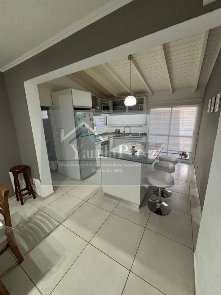 OPORTUNIDAD UNICA-CASA CON PISCINA EN MAR DE AJO 