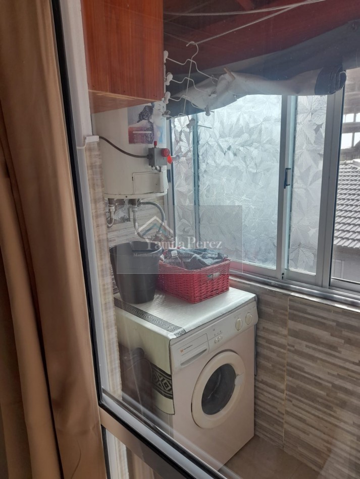 Dpto. 2 amb. Con gas natural. En venta