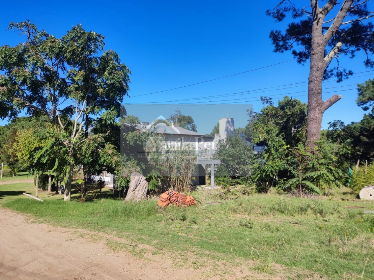 Lote en venta en Ostende, a pocas cuadras del mar. Pinamar.