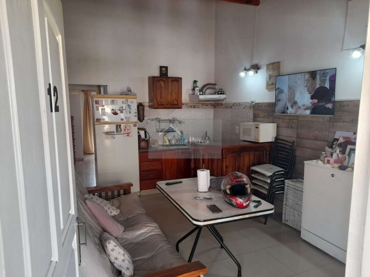 Dpto. 2 amb. Con gas natural. En venta